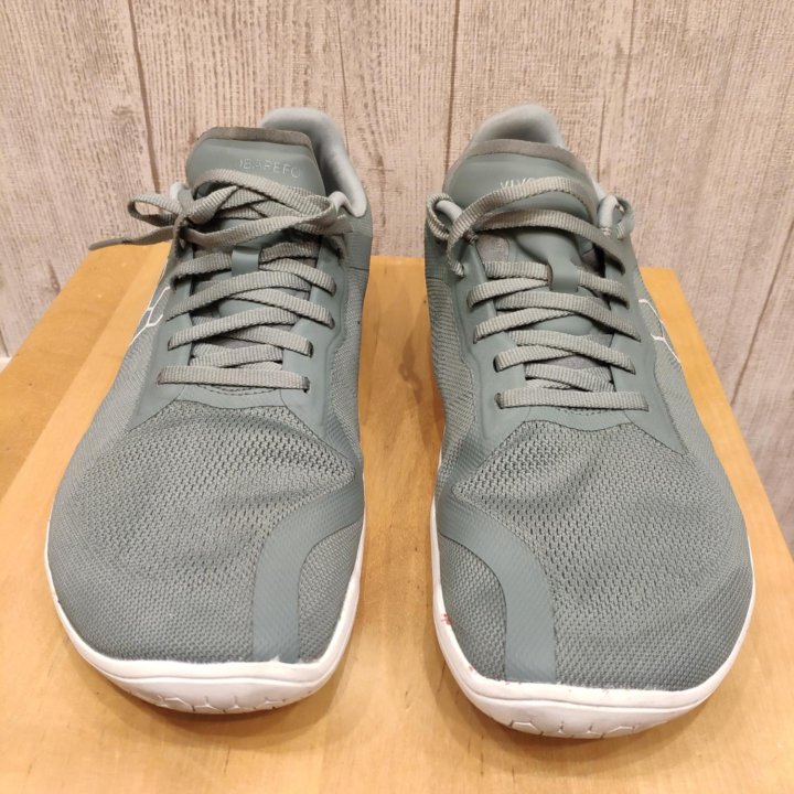 Vivobarefoot Geo Racer 2