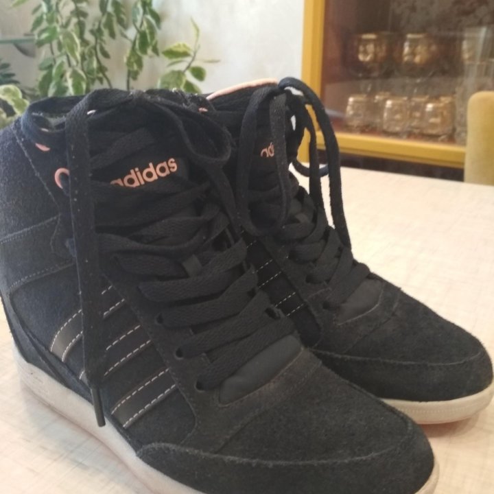 Обувь жен. Adidas,37,5 -38р.