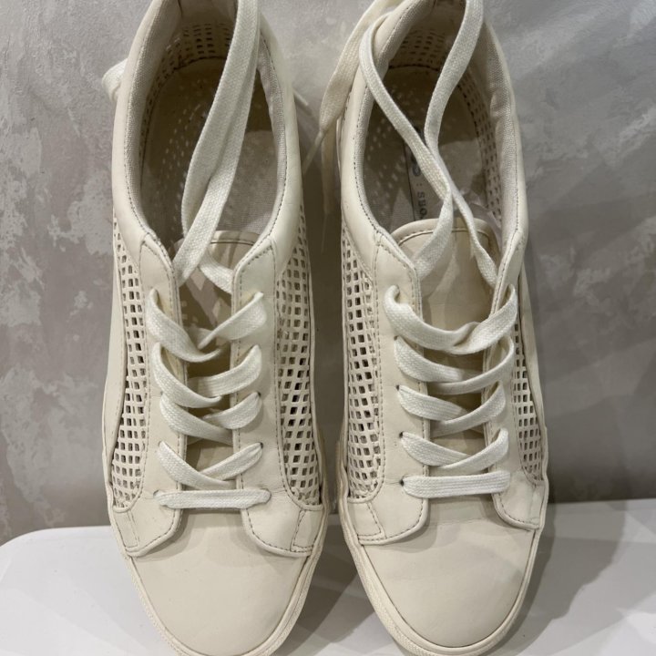 Кроссовки , кеды