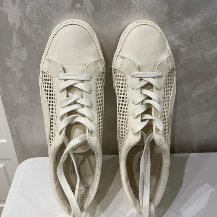 Кроссовки , кеды