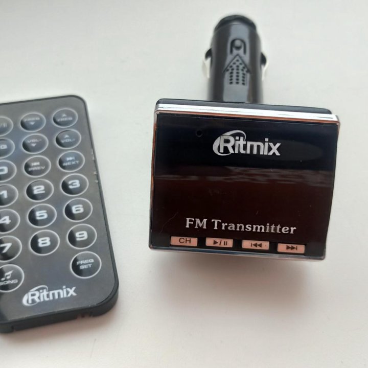 FM-трансмиттер RITMIX