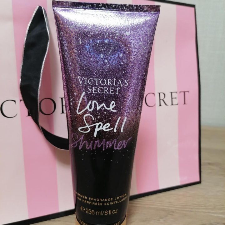 Парфюмированный крем с блеском Victoria Secret