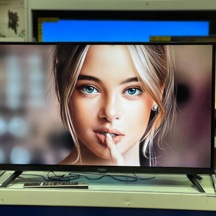 Безрамочный Smart TV 32