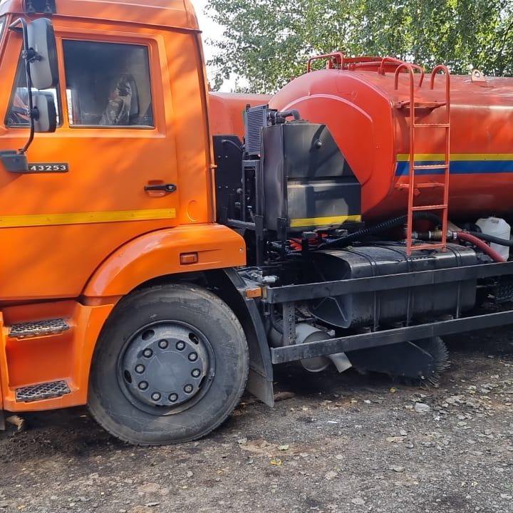 Водовоз. Доставка горячей воды.