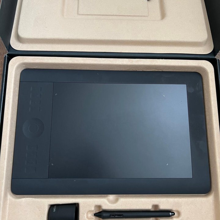 Планшет Wacom Intuos 5 Touch M