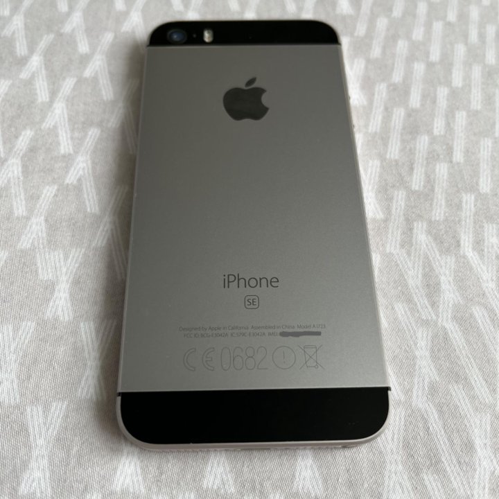 iPhone SE 64GB 2016г