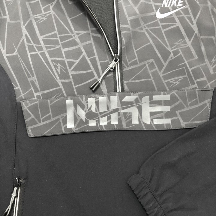 Спортивный костюм Nike