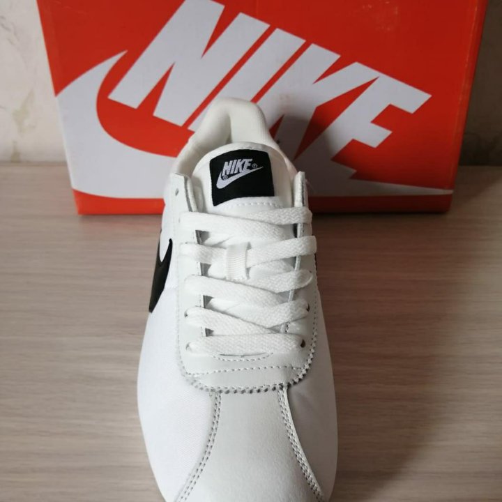 Кроссовки Nike cortez nylon белые