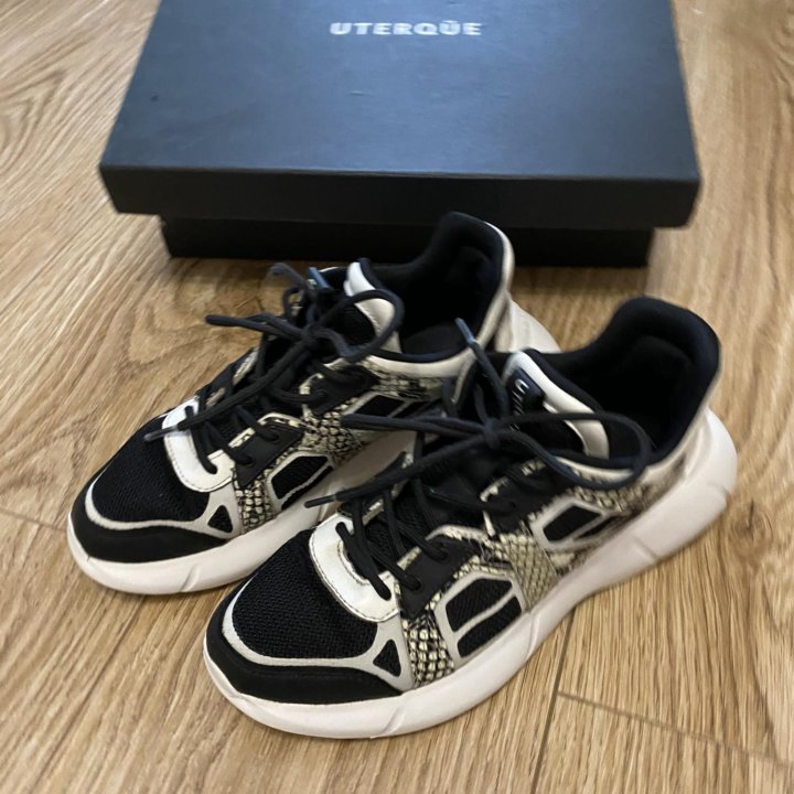 Кроссовки Uterque