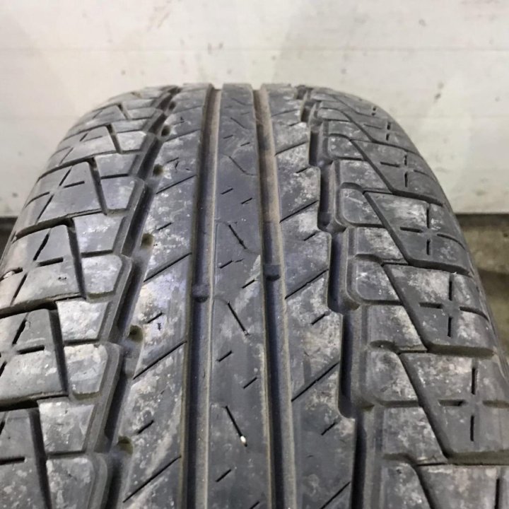 235/70R16 Kumho Road Venture ST KL16 (Лот №4309)