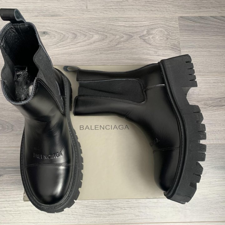 Ботинки челси Balenciaga, 40р. Новые.