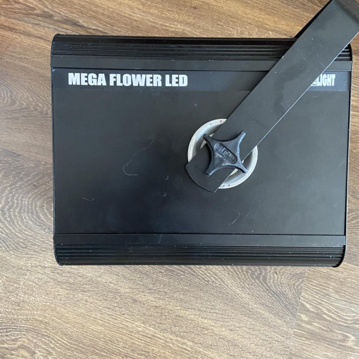 Mega flower led