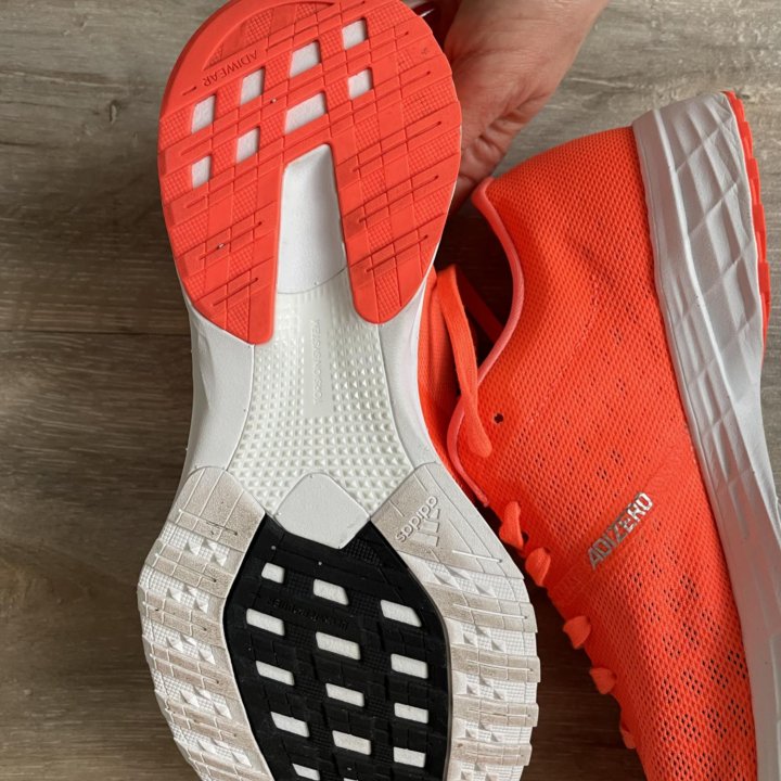 Кроссовки adidas