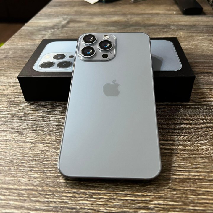 iPhone 13 Pro 256гб реплика голубого цвета в Москве, цена 12 500 руб ...