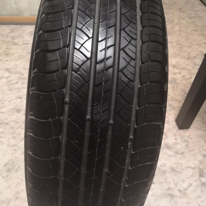 Шина б/у Michelin 215/70r16