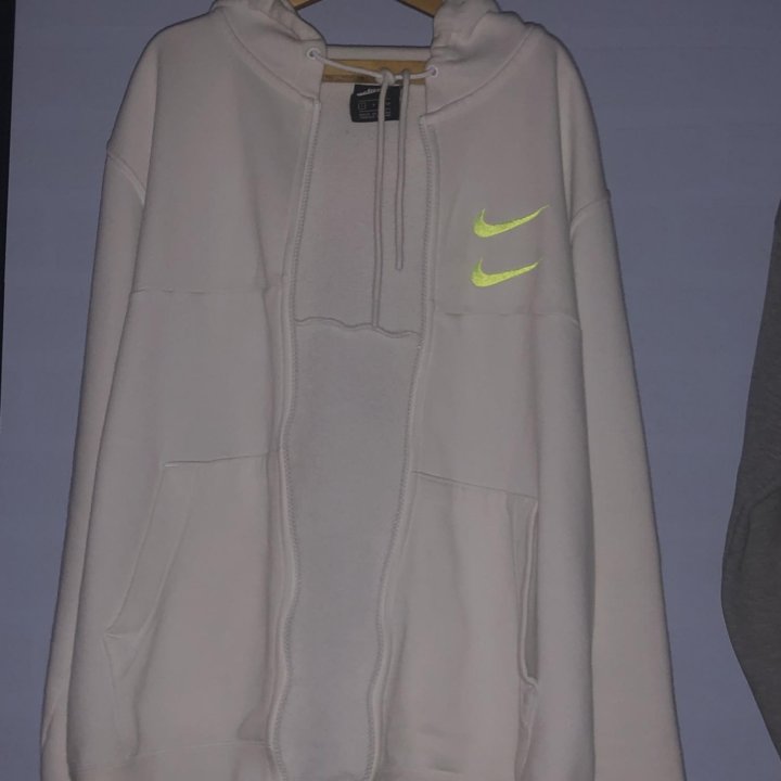 zip hoodie nike