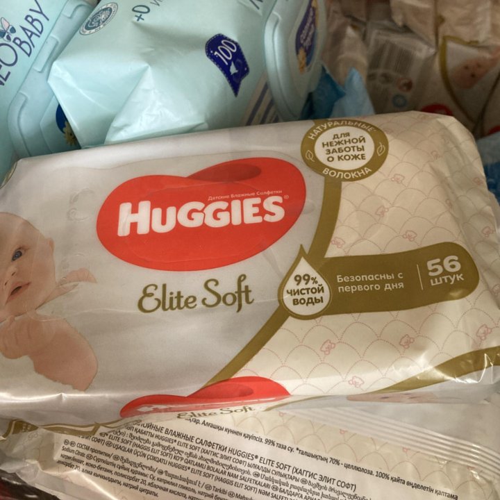 56шт детские влажные салфетки Huggies elite soft