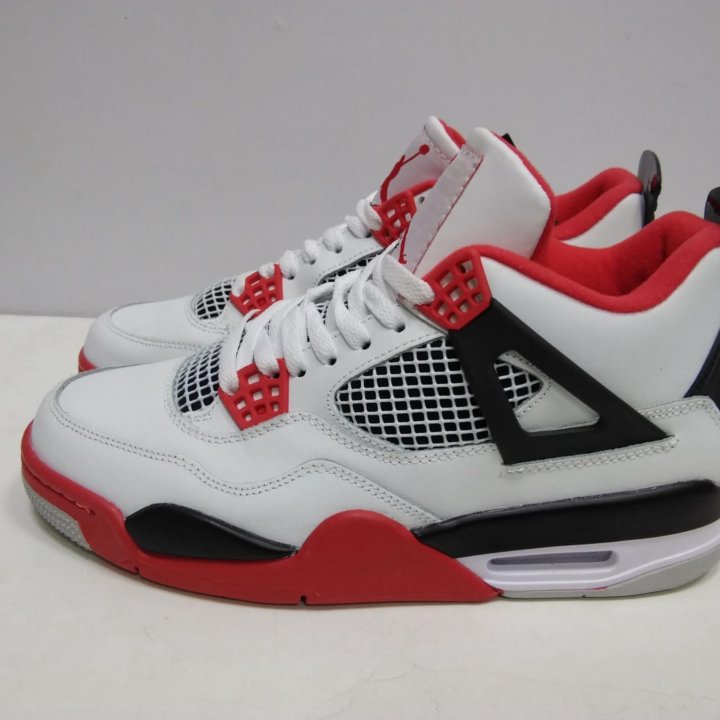 Кроссовки Nike Air Jordan 4 Retro