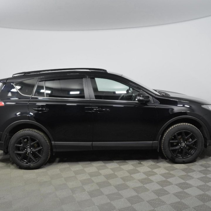 Toyota RAV4, 2018