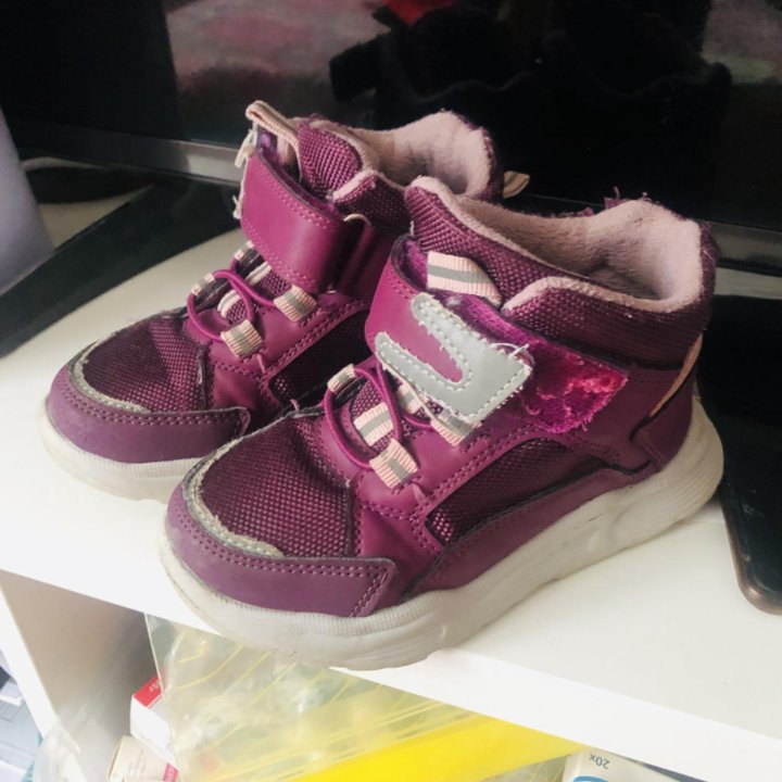 Ботинки для девочки.