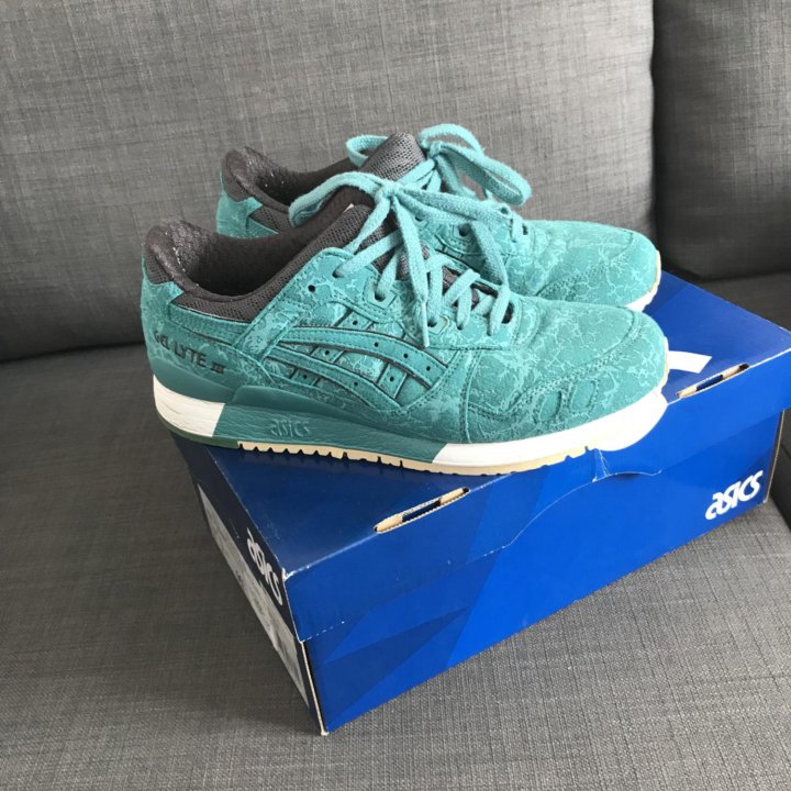 Кроссовки ASICS р.38