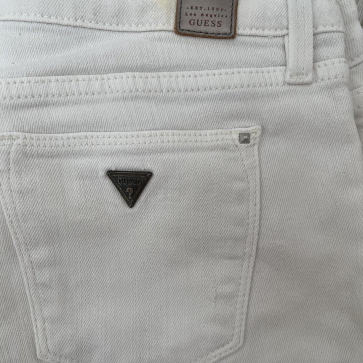 Джинсы Guess