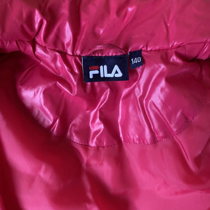 Осенняя жилетка FILA