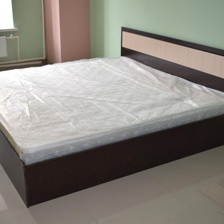 Кровать 140х200 с матрасом