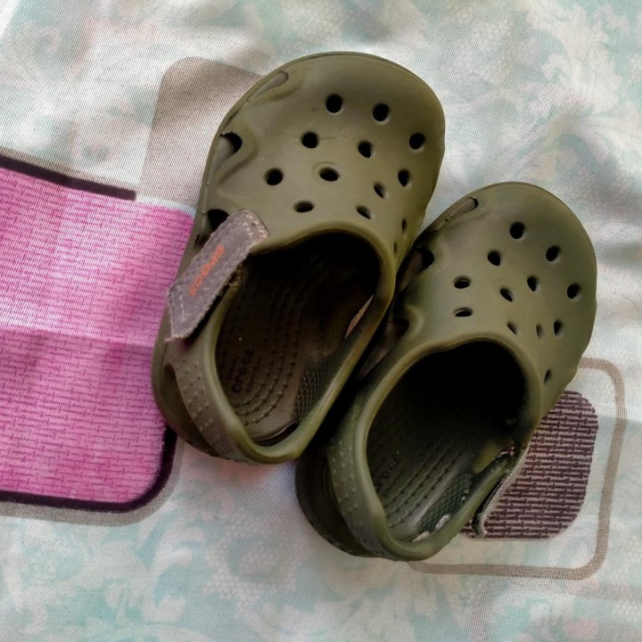 Сандали Crocs