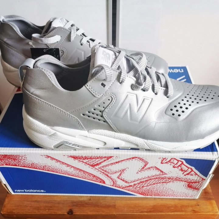 Новые New balance 580 светоотражающие