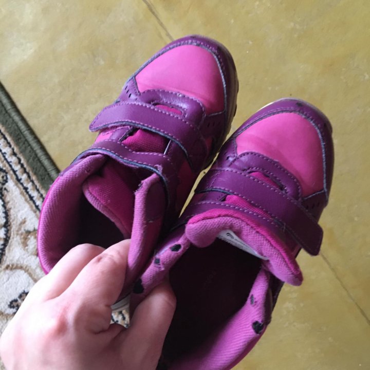 Ботинки на девочку