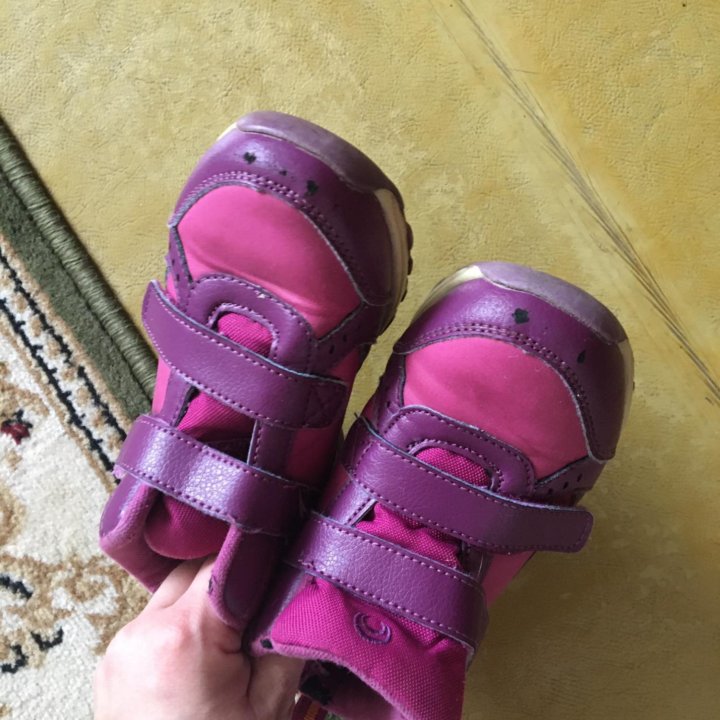 Ботинки на девочку