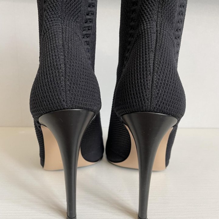 Ботильоны Gianvitto Rossi