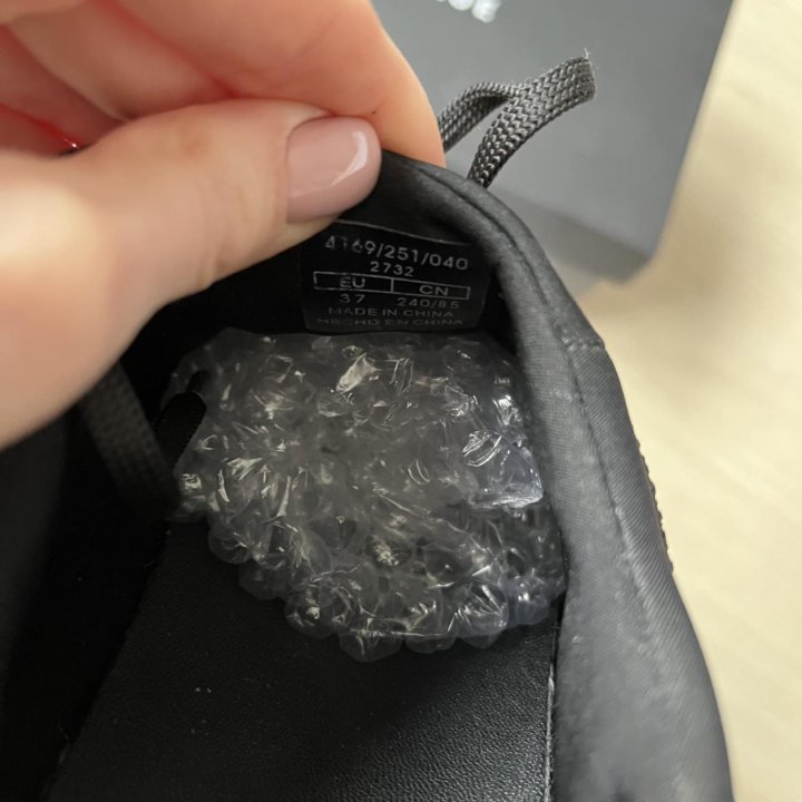 Кроссовки Uterque