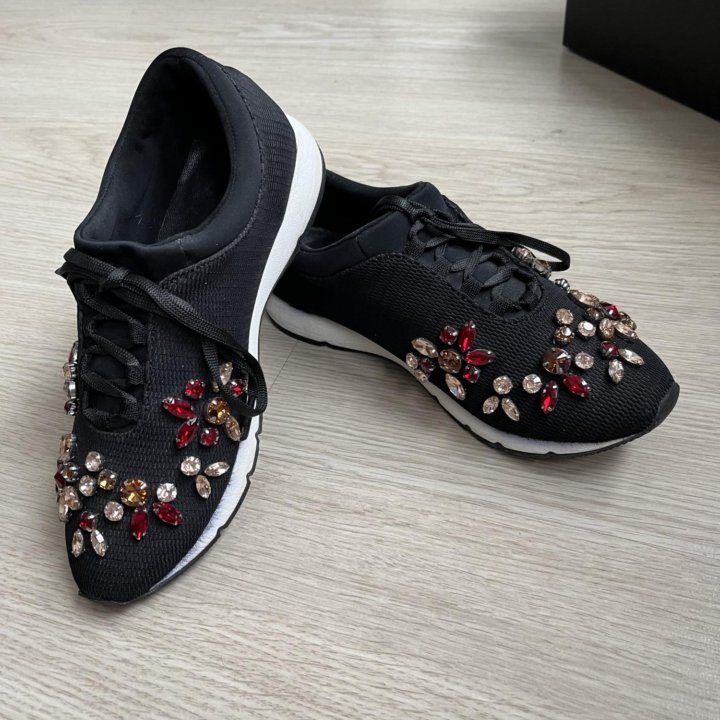 Кроссовки Uterque