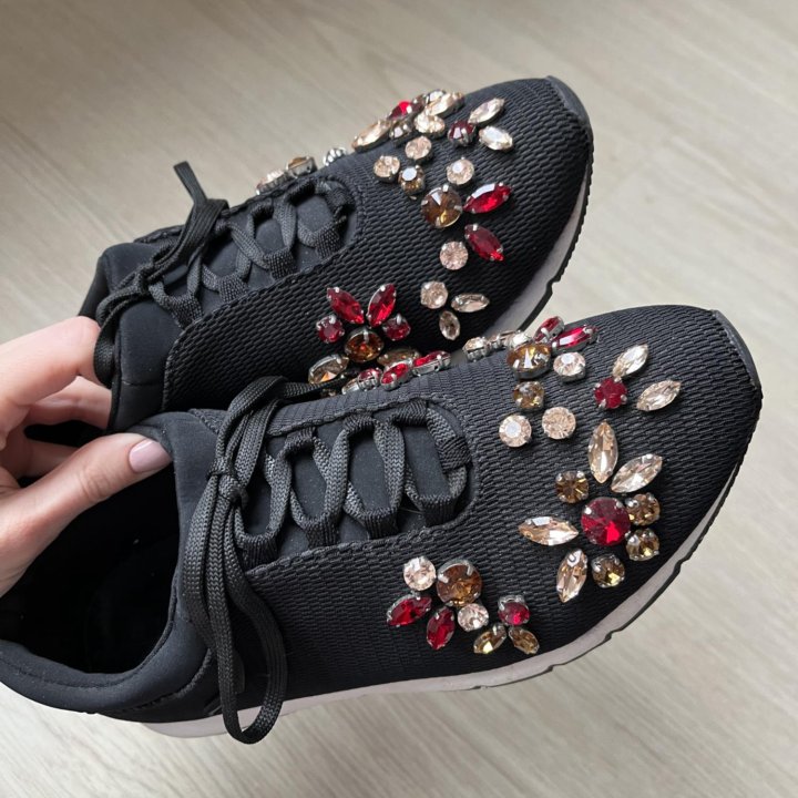 Кроссовки Uterque