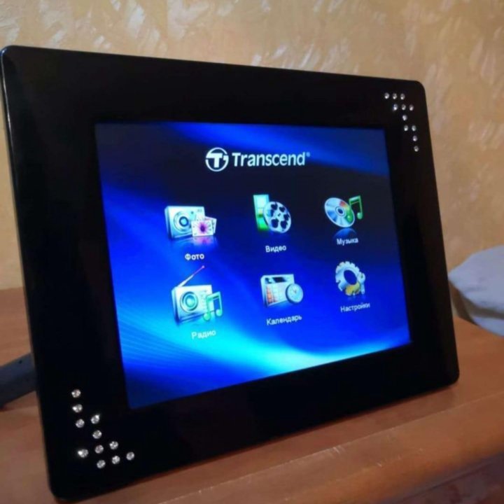 Цифровая фоторамка Transcend PF810K 2Gb Сваровски