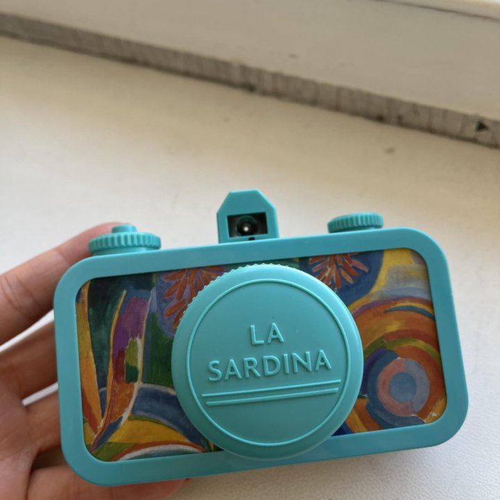 Пленочный фотоаппарат La Sardina