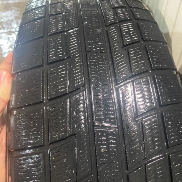 Диски Toyota + резина Yokohama зимняя 215/65/R16