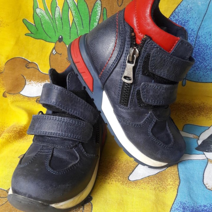 Обувь для мальчика 25р.