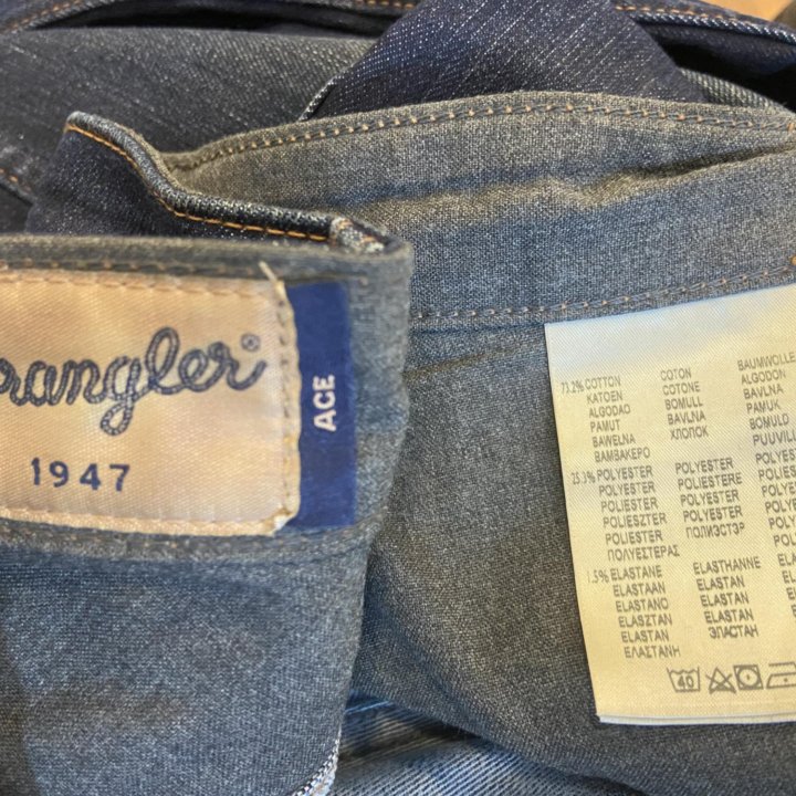 Джинсы Wrangler