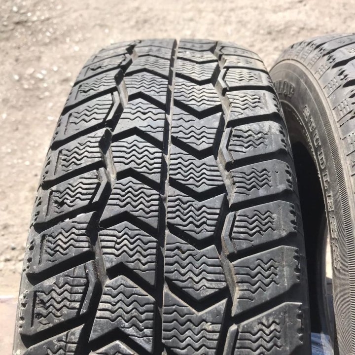 205/60R15 Dunlop Graspic HS-1 (Лот №4374)