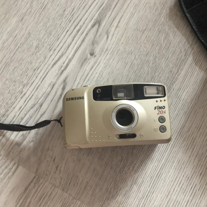 Пленочный фотоаппарат Samsung Fino 20s