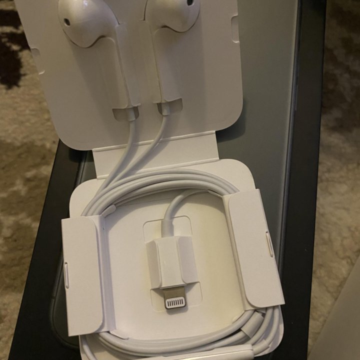 Наушники EarPods