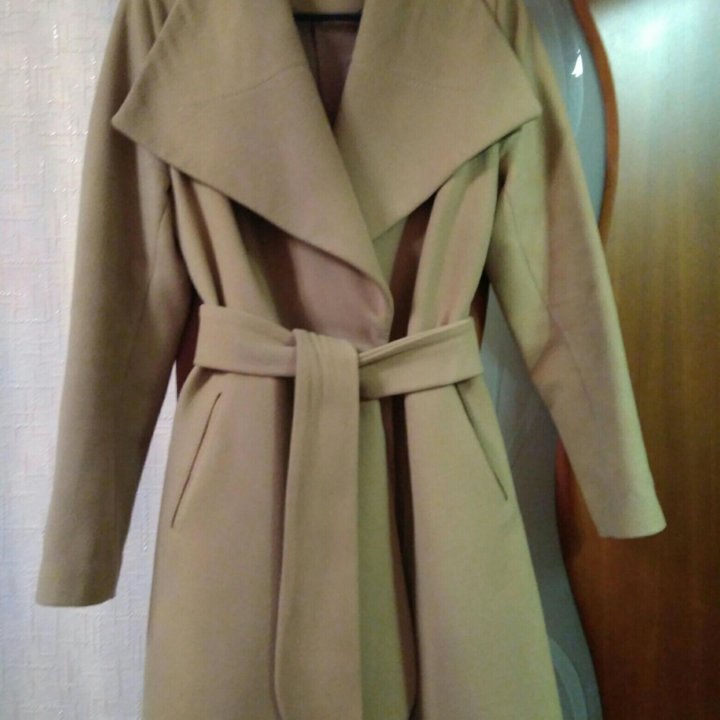 Пальто драповое