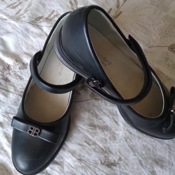 Туфли на девочку