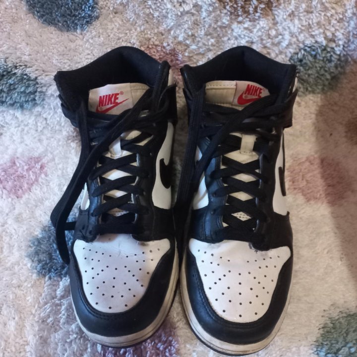 Nike кроссовки