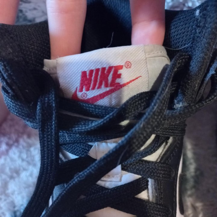 Nike кроссовки