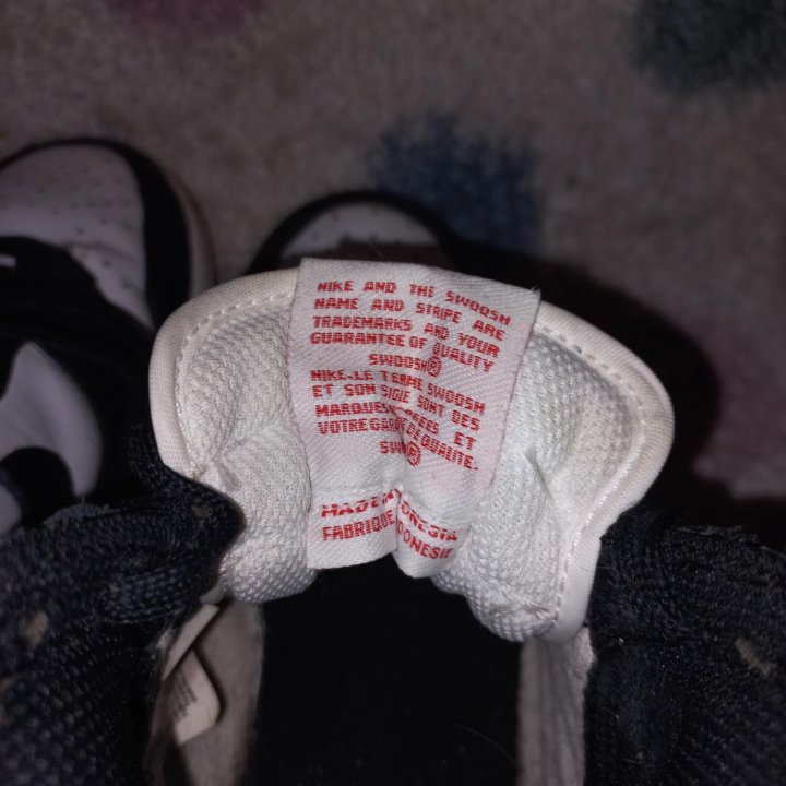 Nike кроссовки