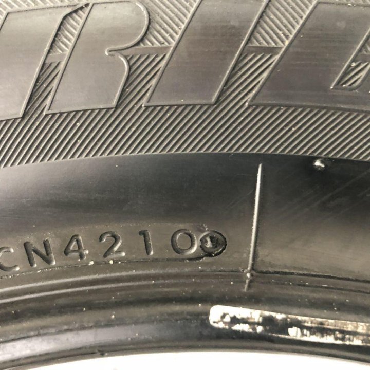 Bridgestone 235/60 R18